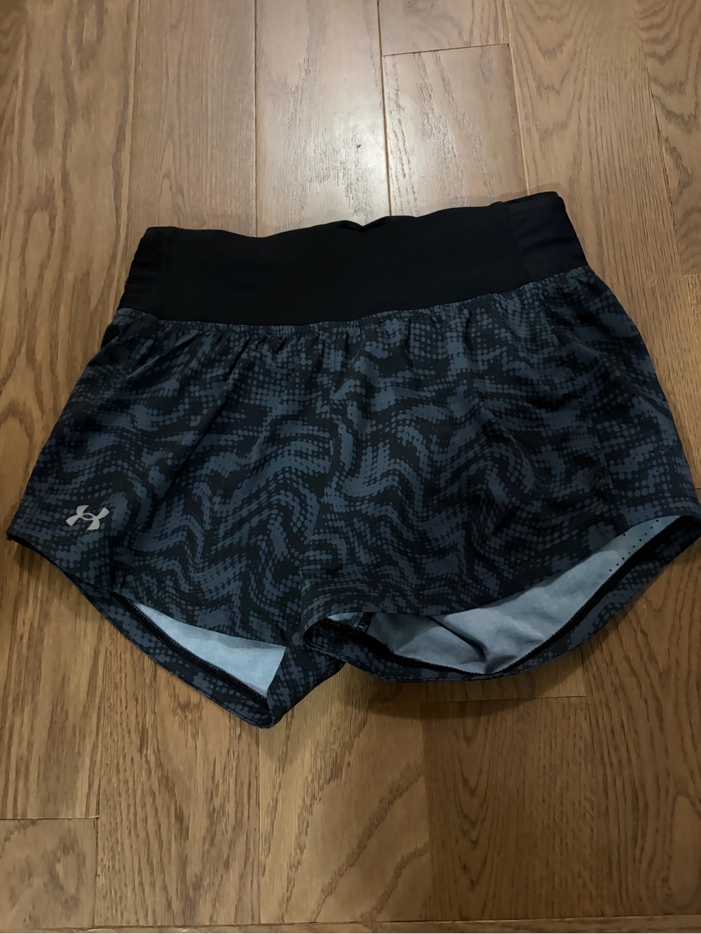 Under Armour Women’s Black & Dark Blue Patterned Athletic Shorts